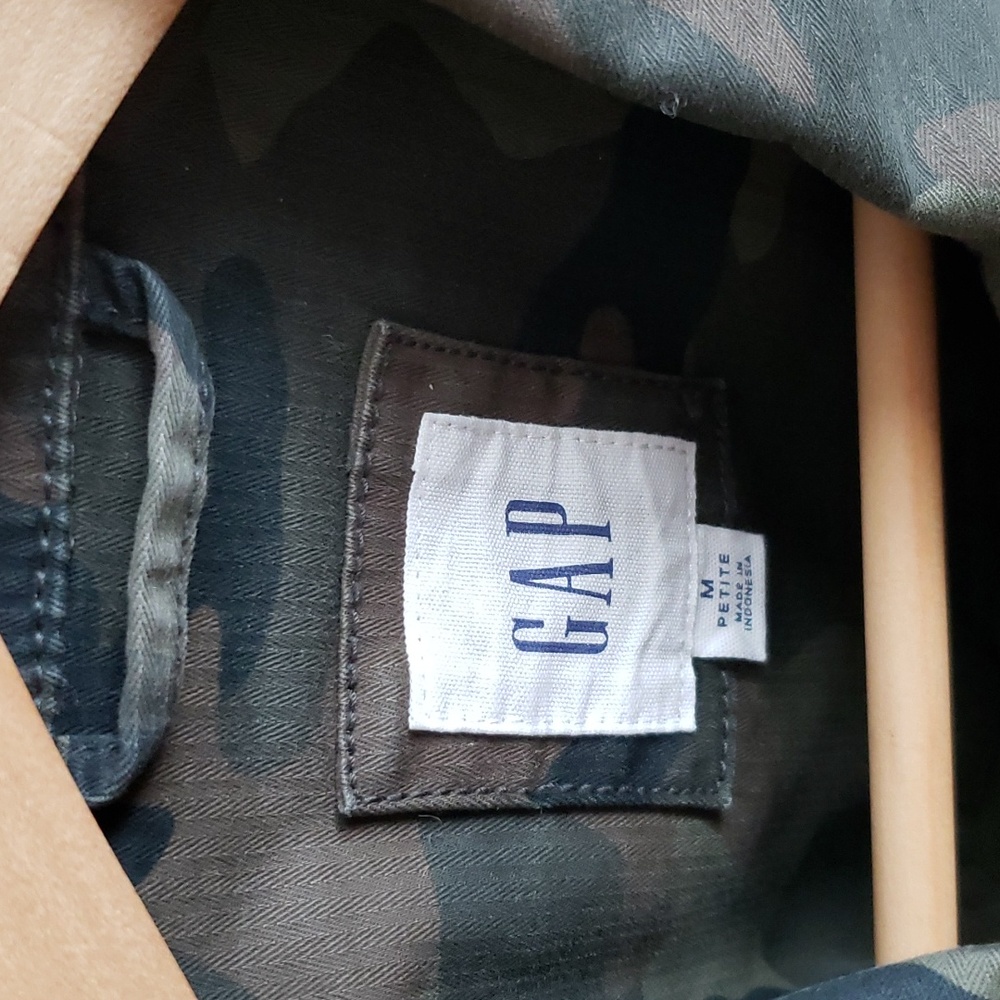 Gap overaized camo utility twill 4 pocket jacket - Picture 3 of 11
